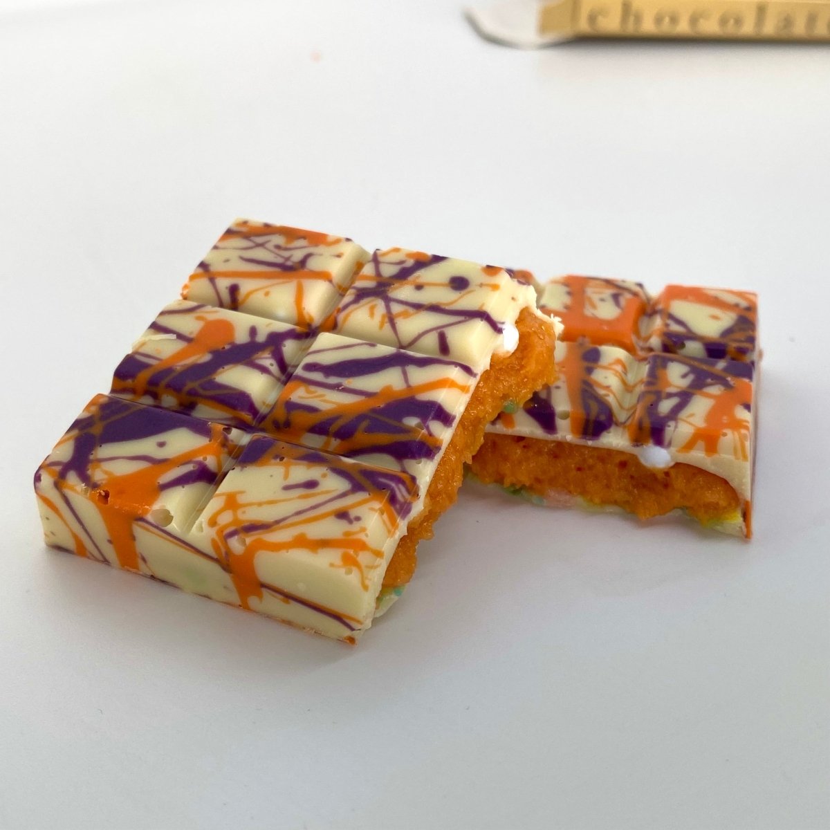 White Dubai Style Chocolate with Mango, Dragon Fruit and Popping Chocolates - 75g - TryAladdin