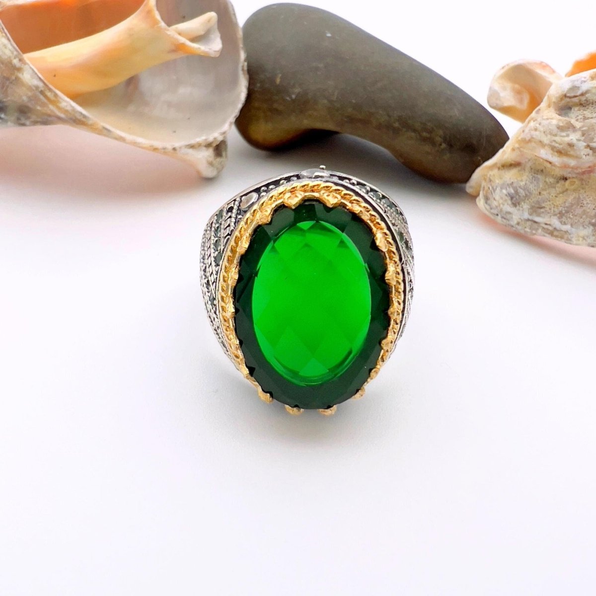 Green Oval Emerald Stone Men's Ring - TryAladdin