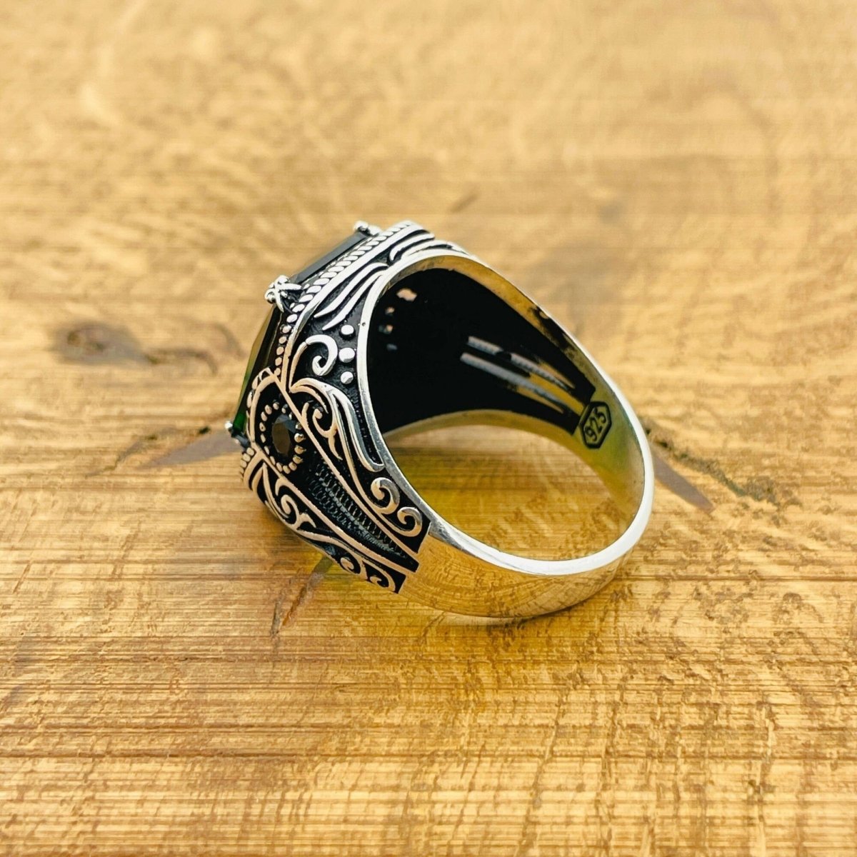 Green Stone Silver Ring - TryAladdin