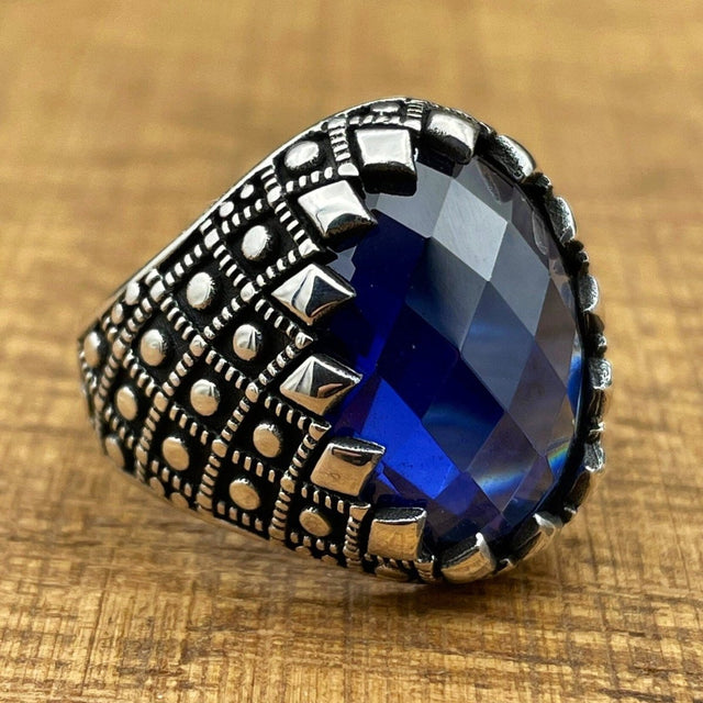 Handmade Men's Oval Blue Zircon Silver Ring - TryAladdin