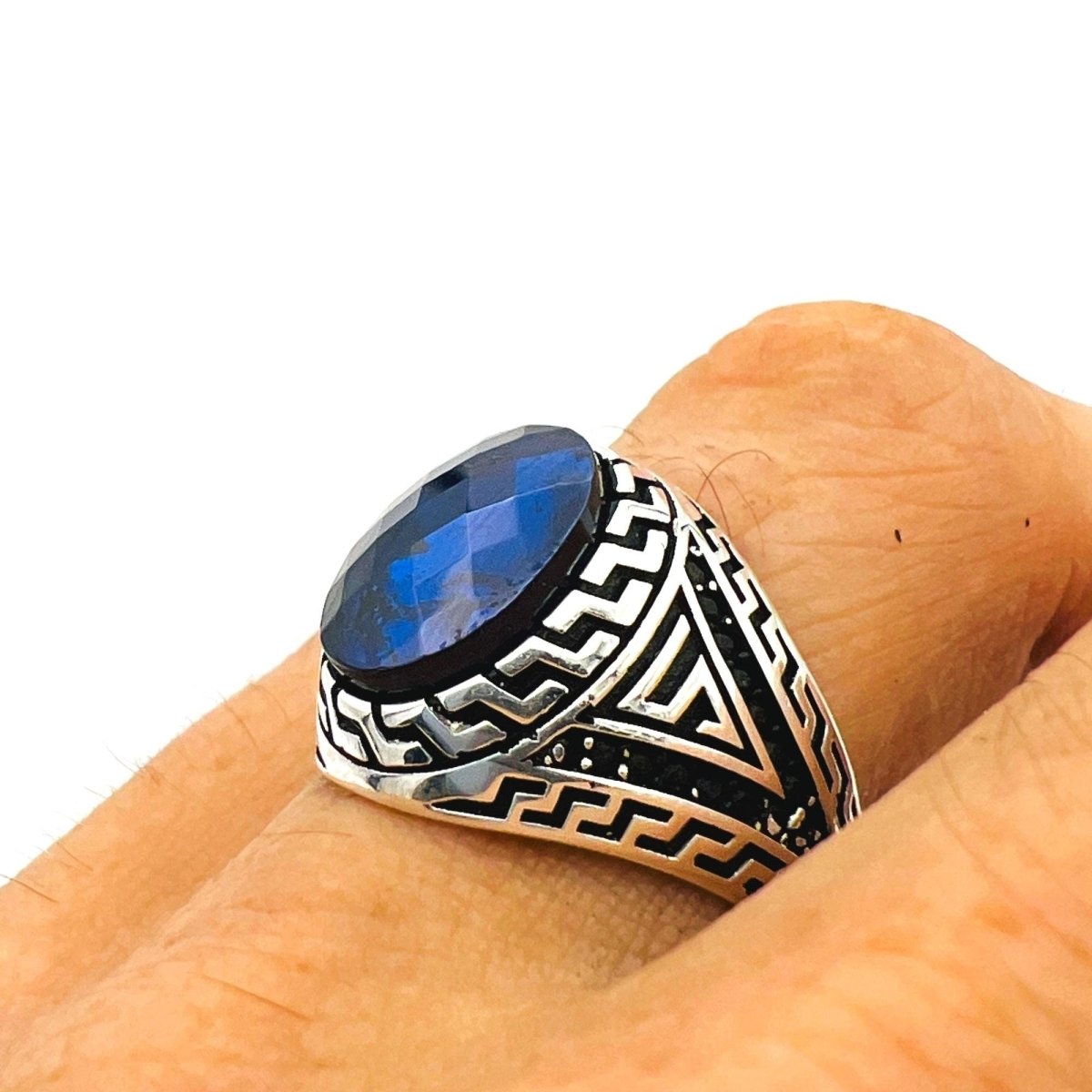 Men's Blue Sapphire Stone Ring - TryAladdin