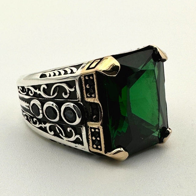 Men's Green Emerald Square Stone Ring - TryAladdin