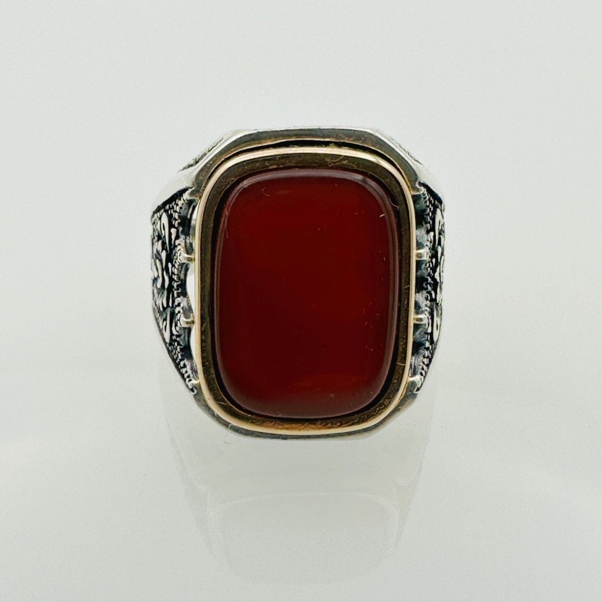 Men's Natural Red Aqeeq Silver Ring - TryAladdin