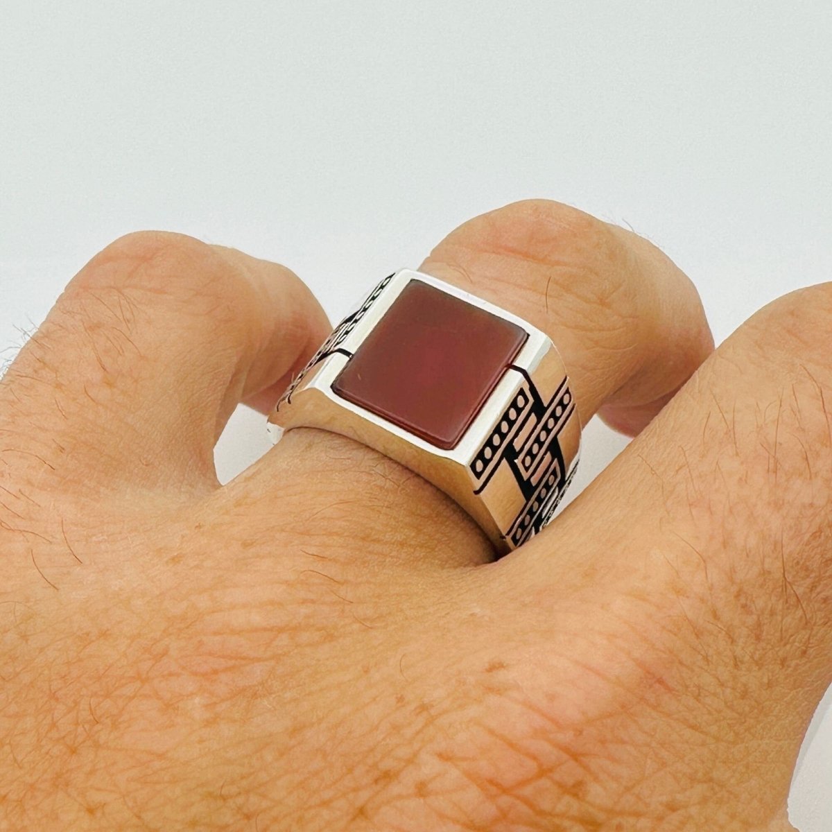 Men's Sterling Silver Red Agate Stone Ring - TryAladdin