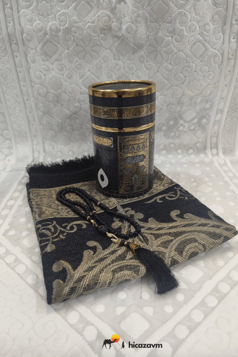 Prayer Rug, Tasbih and Yasin Set in Kaaba Model Cylinder Box - TryAladdin