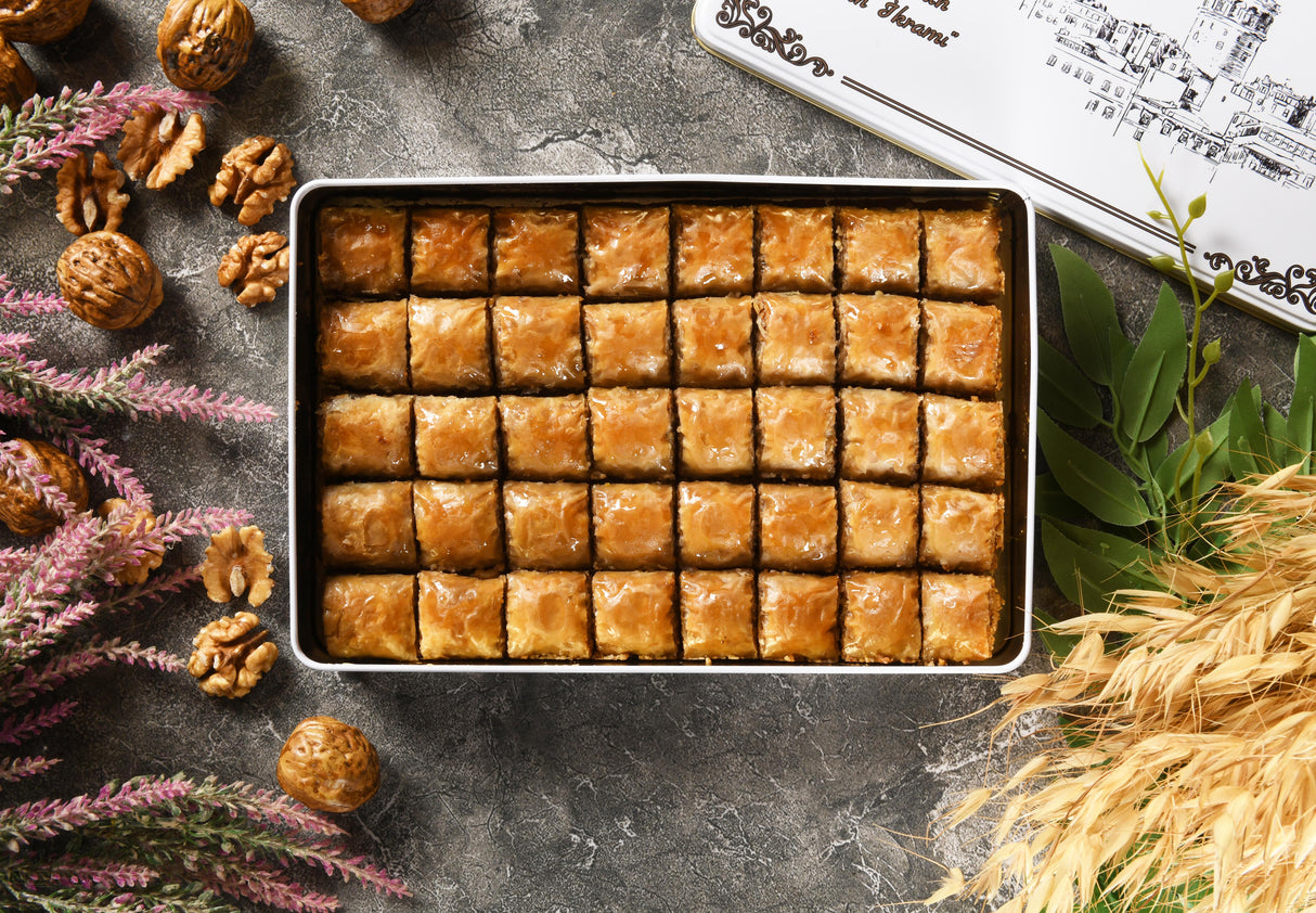 Asi | Special Mini Baklava with Walnut in Gift Metal Box - TryAladdin