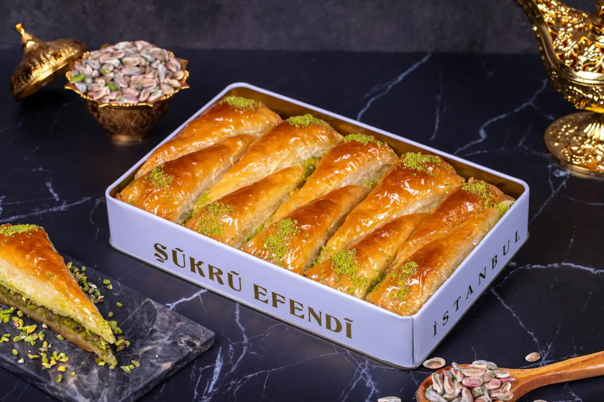 Sukru Efendi 1935 | Turkish Royal Baklava With Pistachio in Gift Metal Box - TryAladdin