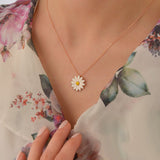 Taki | Silver Daisy Necklace - TryAladdin