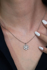 Taki | Zircon Stone Snowflake Model Women's Necklace - TryAladdin