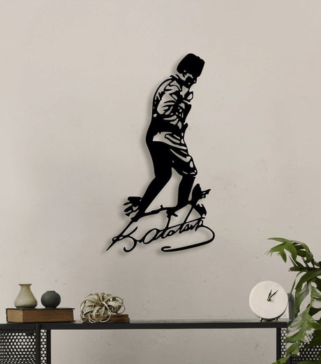 NR Dizayn | Mustafa Kemal Ataturk Decorative Metal Wall Art - TryAladdin